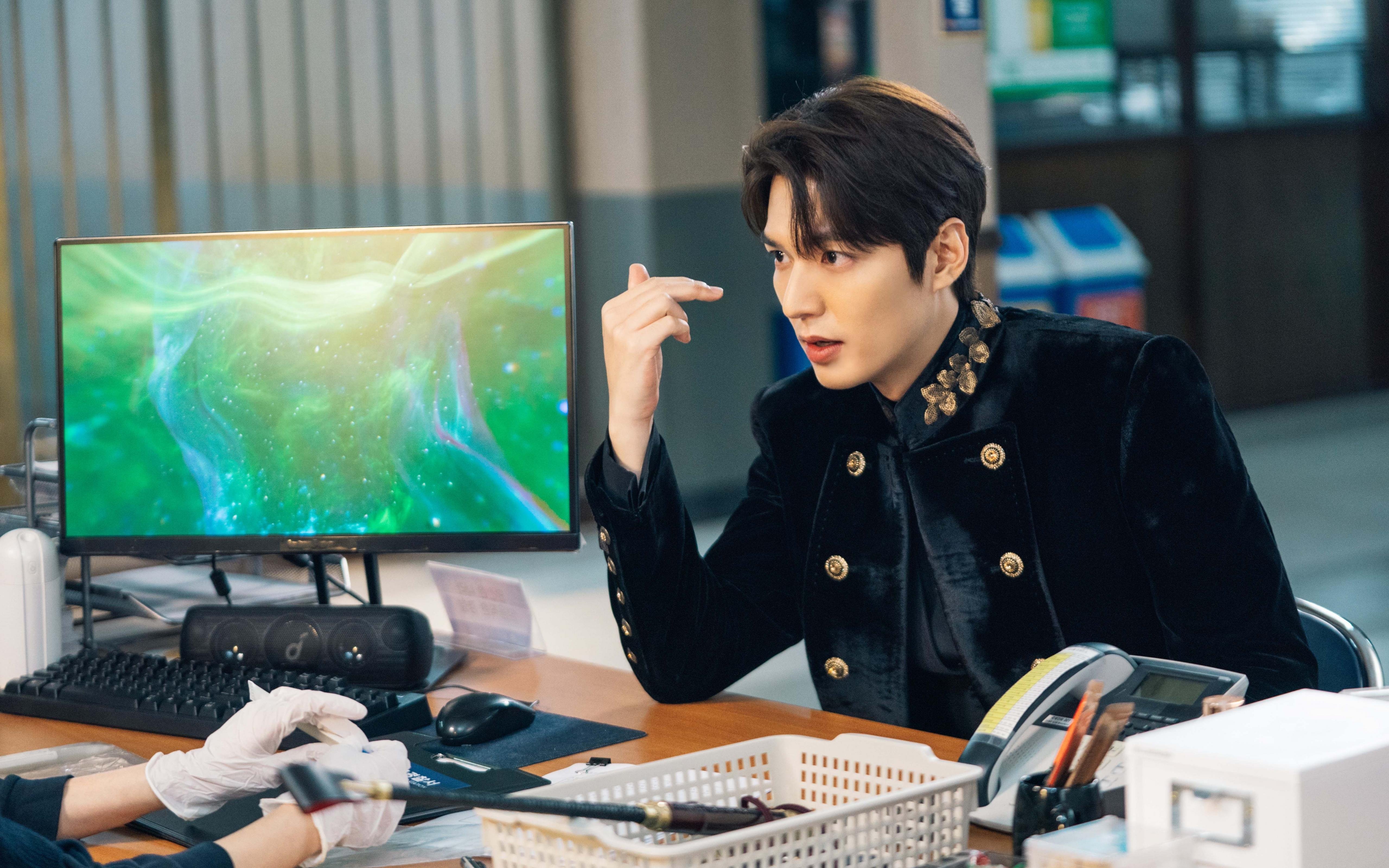 战术变革:欧冠中最具创新的打法潮流,欧战欧冠